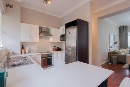 Modern Apartment In Rosebank Johannesburg Esterno foto
